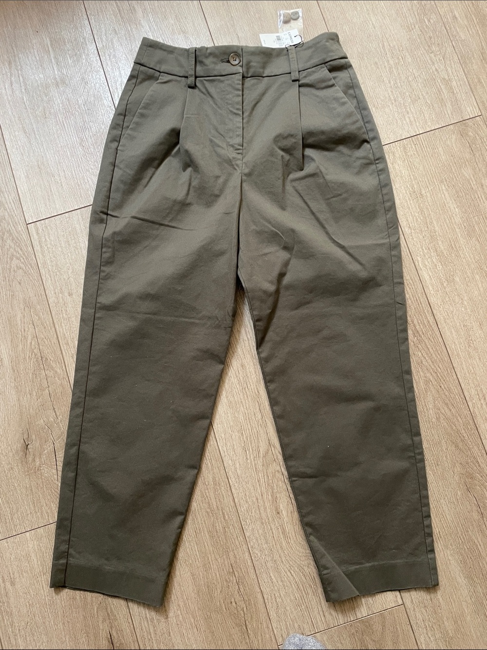 Express Women’s Olive Chino Pants NWT OS